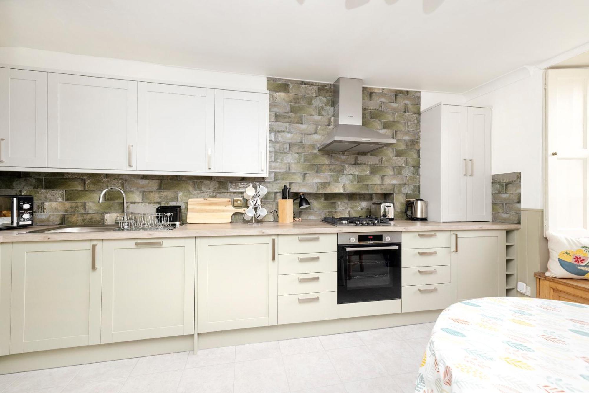 Joivy Beautiful Apartment, Private Garden, Calton Hill Единбург Екстериор снимка
